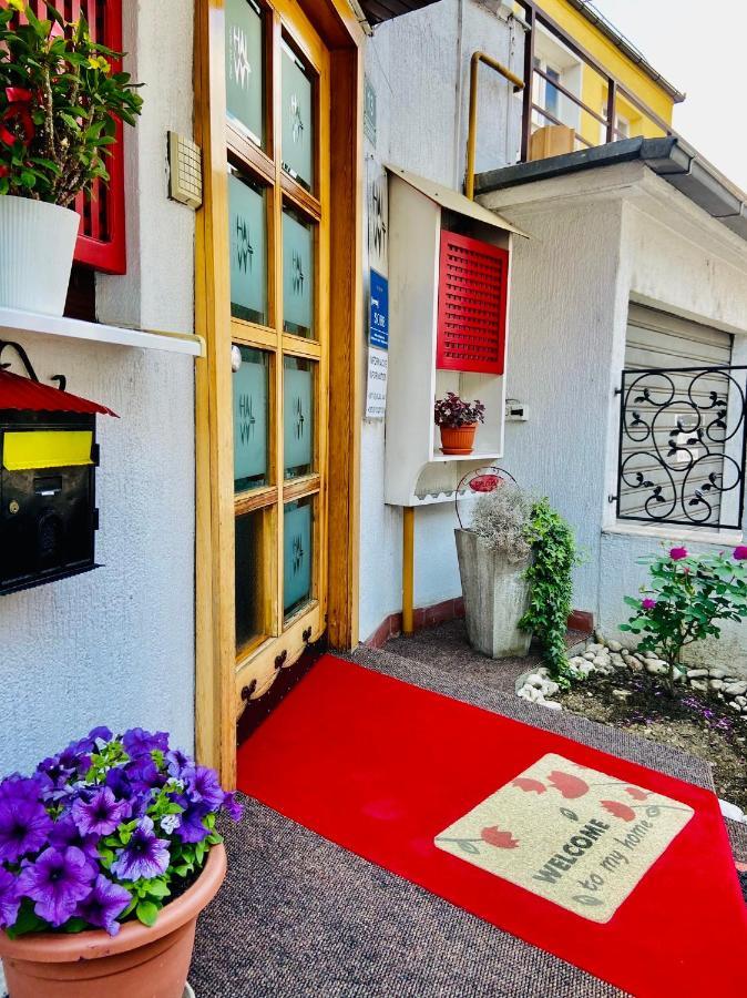 Halvat Guesthouse Saraievo Exterior foto