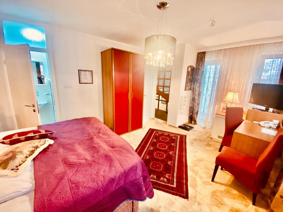 Halvat Guesthouse Saraievo Exterior foto