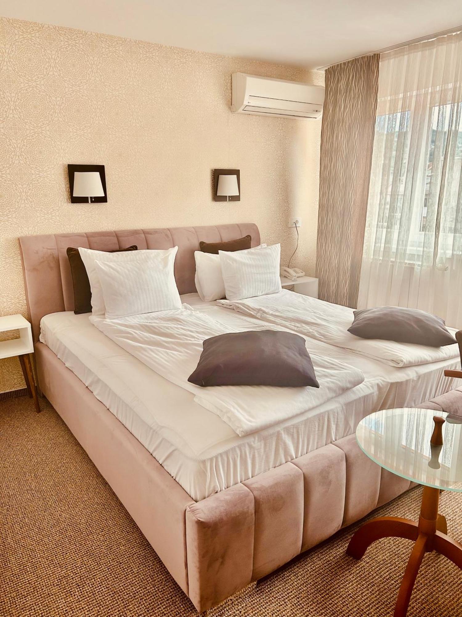 Halvat Guesthouse Saraievo Exterior foto